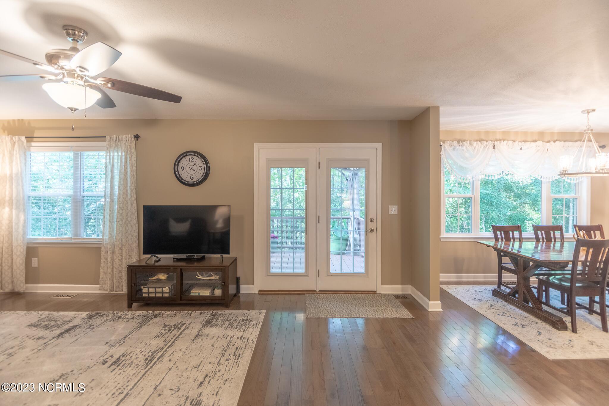 205 Willbarry Road Jacksonville, NC 28540 - Photo 15 of 49 205 WILLBARRY RD- 16