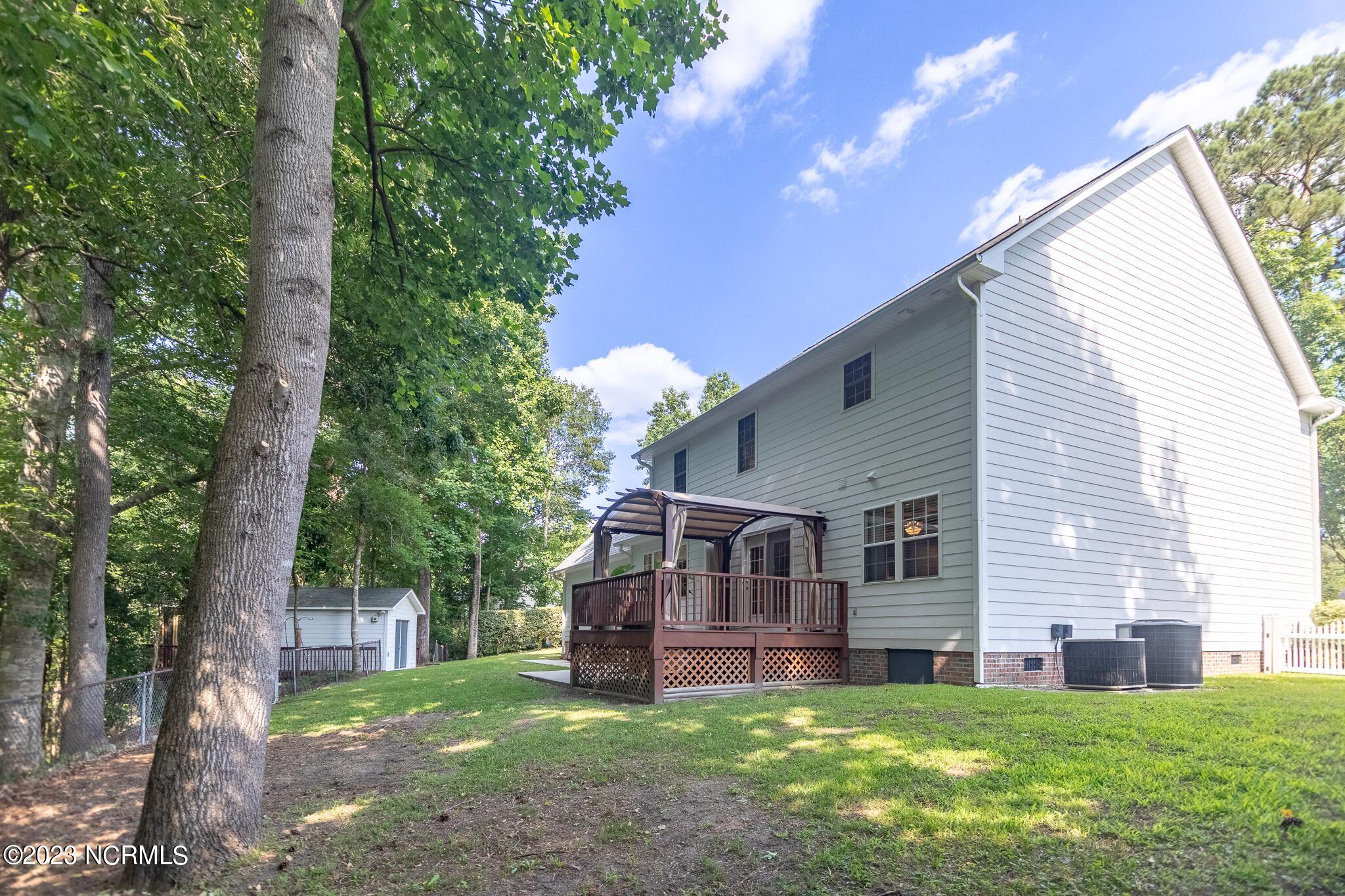 205 Willbarry Road Jacksonville, NC 28540 - Photo 37 of 49 205 WILLBARRY RD- 38