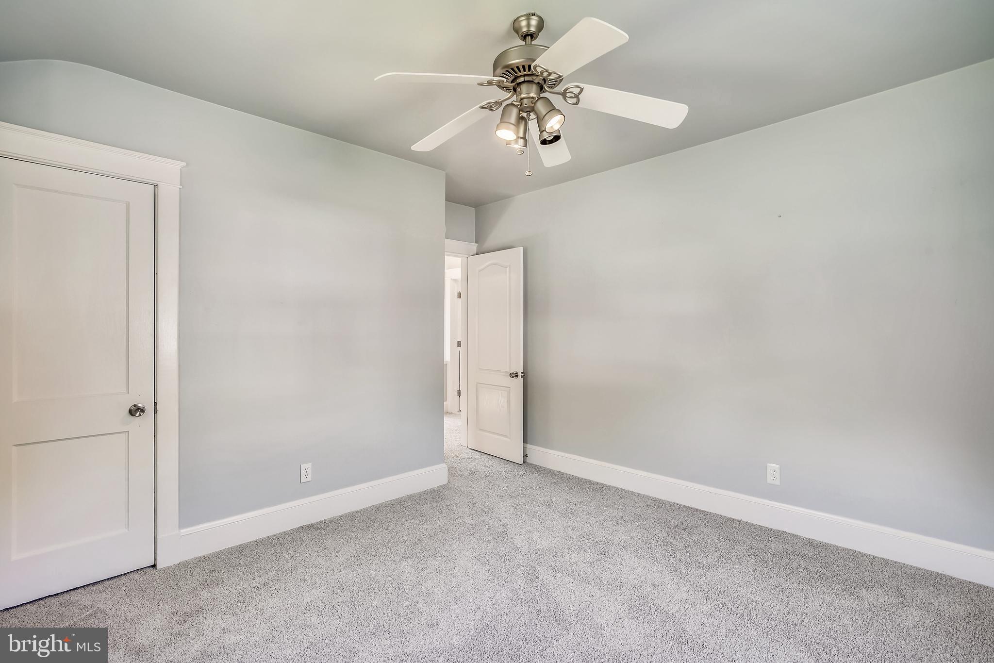 1304 Elm Road Baltimore, MD 21227 - Photo 20 of 50