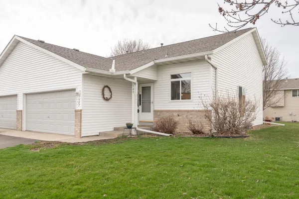 $299,900 | 1507 Dublin Court, Shakopee, MN 55379