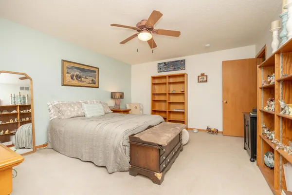 $299,900 | 1507 Dublin Court, Shakopee, MN 55379