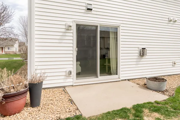 $299,900 | 1507 Dublin Court, Shakopee, MN 55379