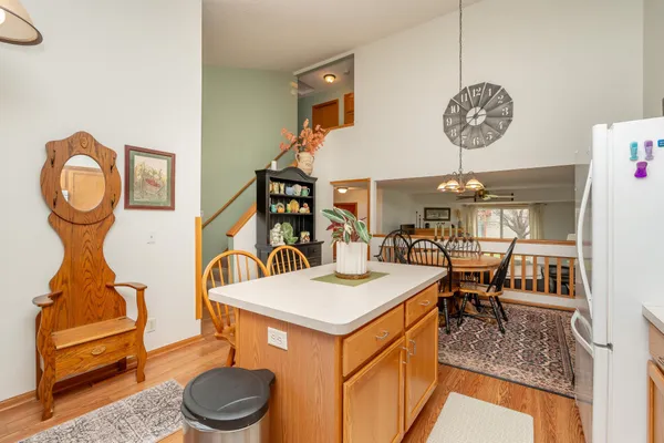 $299,900 | 1507 Dublin Court, Shakopee, MN 55379