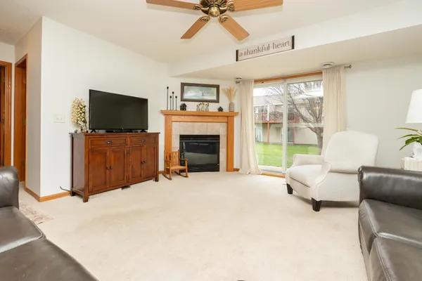 $299,900 | 1507 Dublin Court, Shakopee, MN 55379