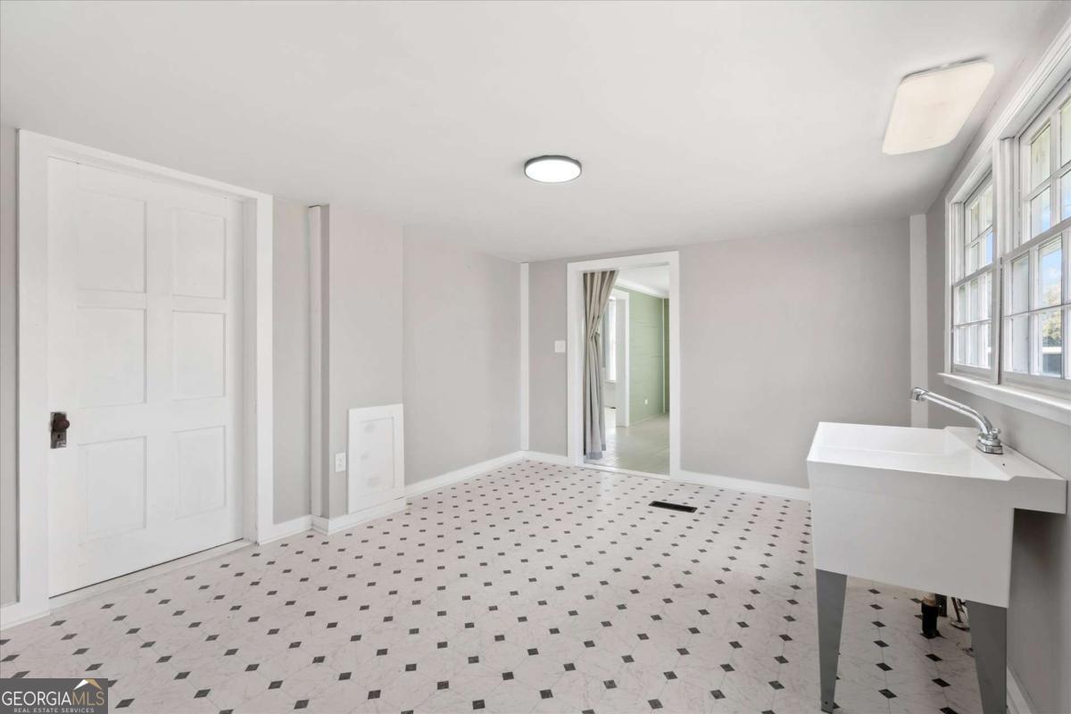 3608 Us Highway Buchanan, GA 30113 - Photo 25 of 50 a bedroom with a bed and a table