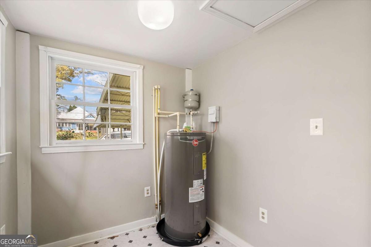 3608 Us Highway Buchanan, GA 30113 - Photo 26 of 50 a bathroom with a sink and toilet
