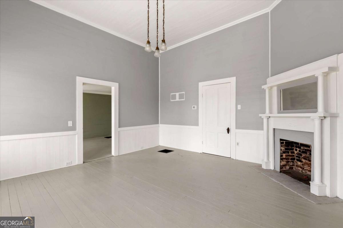 3608 Us Highway Buchanan, GA 30113 - Photo 34 of 50 a view of empty room with fireplace