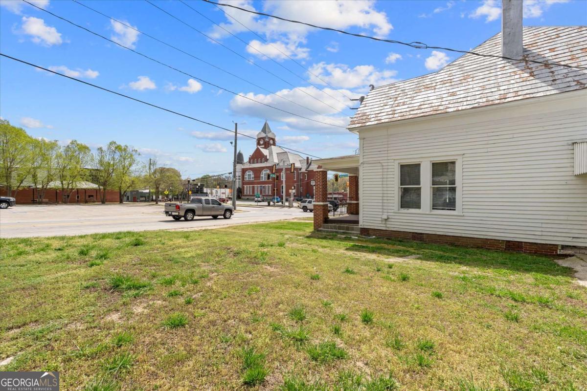 3608 Us Highway Buchanan, GA 30113 - Photo 45 of 51 a view of a house with a swimming pool