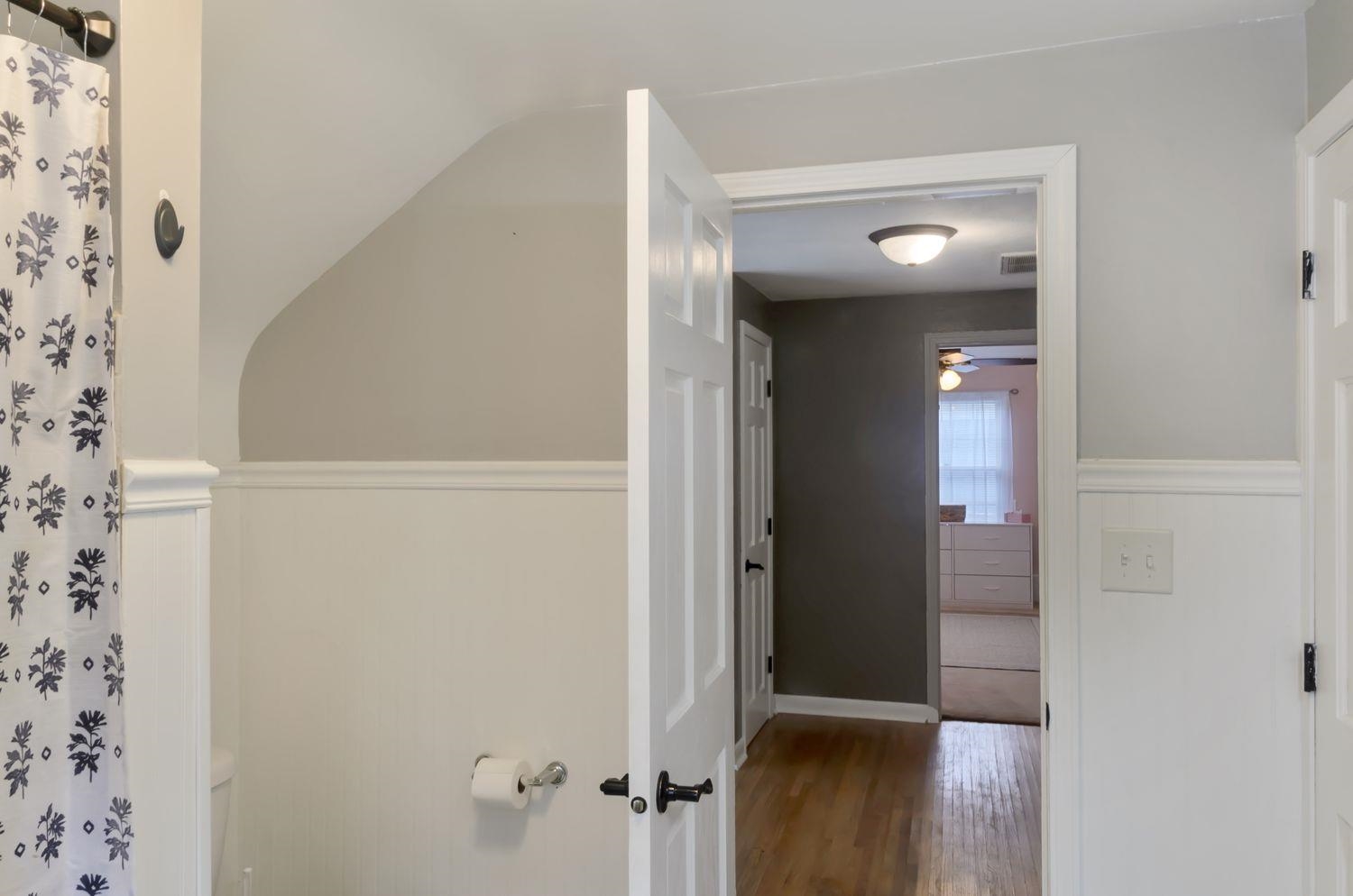 736 East 3rd Street Dixon, IL 61021 - Photo 17 of 29 wooden floor in a gallery