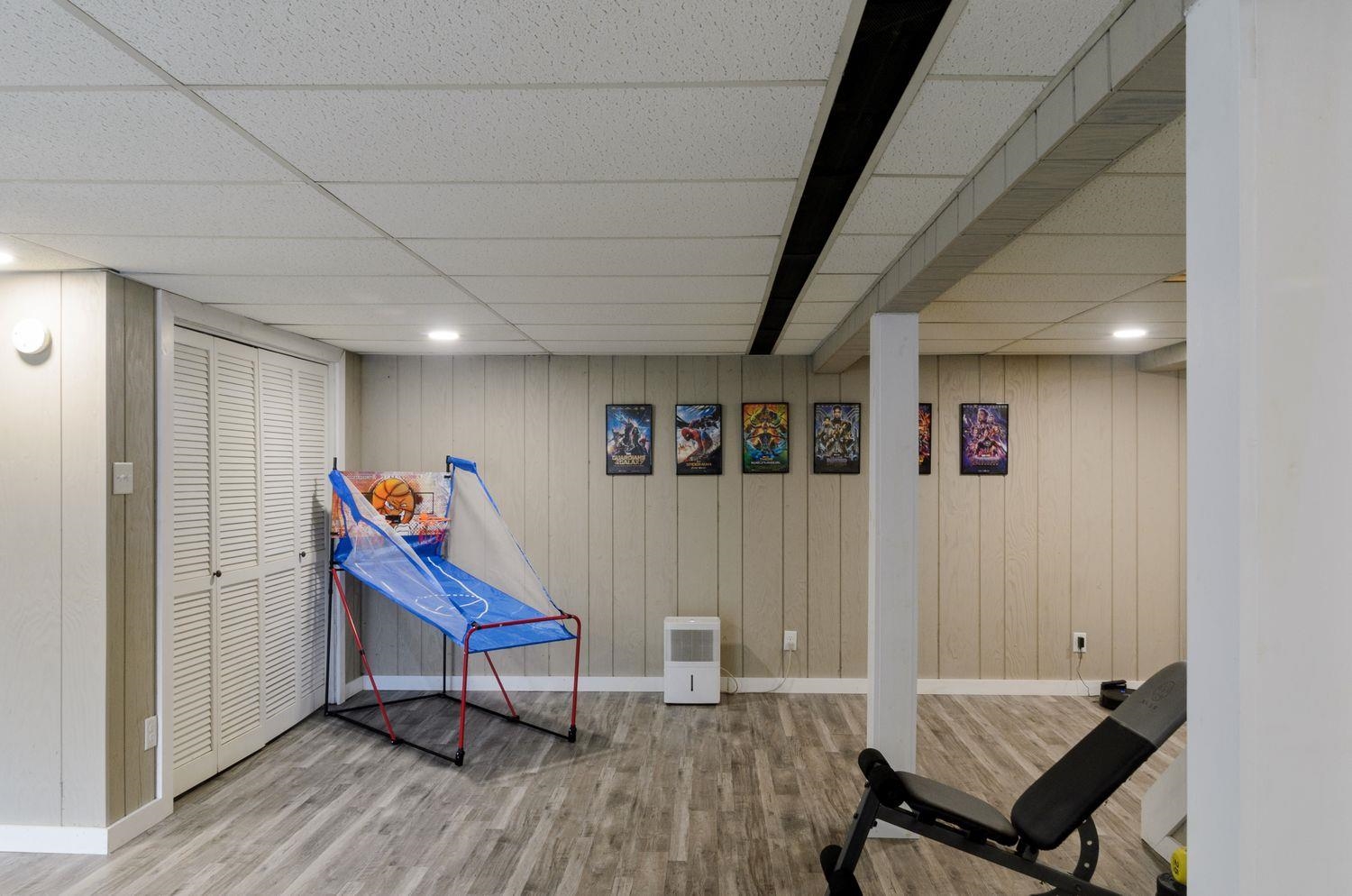 736 East 3rd Street Dixon, IL 61021 - Photo 23 of 29 a living room with furniture and a wooden floor