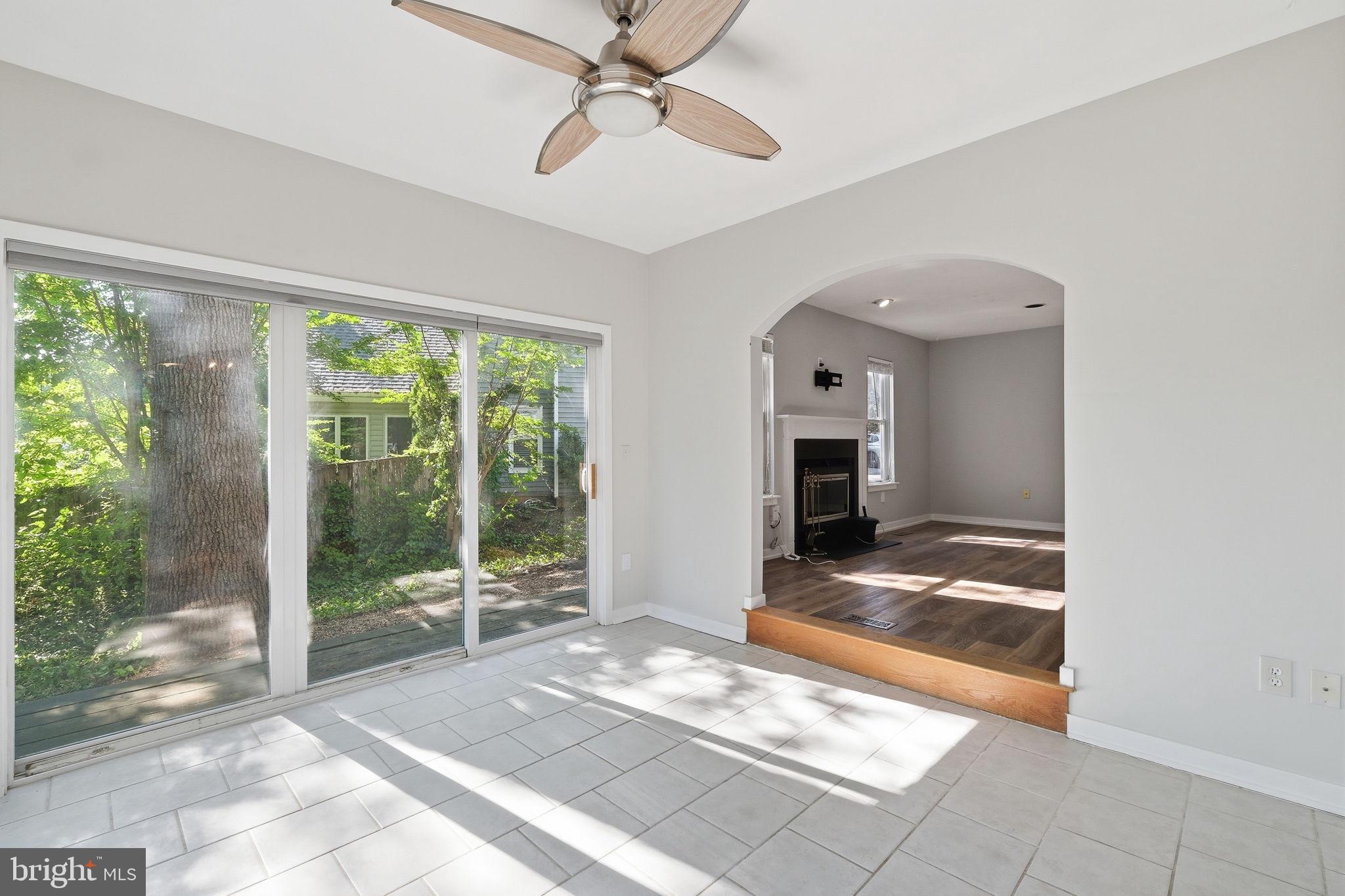 1529 Ritchie Lane Annapolis, MD 21401 - Photo 16 of 35 Bright and airy living space awaits.
