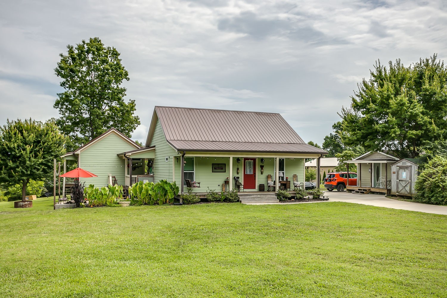 5620 Hargrove Road Franklin, TN 37064 - Photo 1 of 49 a front view of house with yard and green space