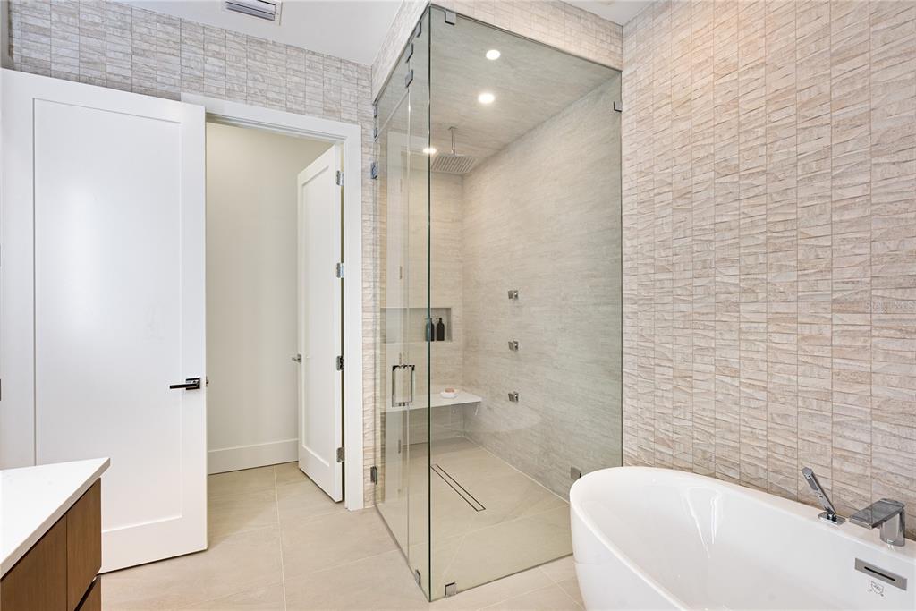 519 Rountree Drive Longboat Key, FL 34228 - Photo 41 of 88