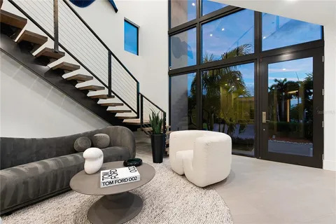 $6,488,000 | 519 Rountree Drive, Longboat Key, FL 34228