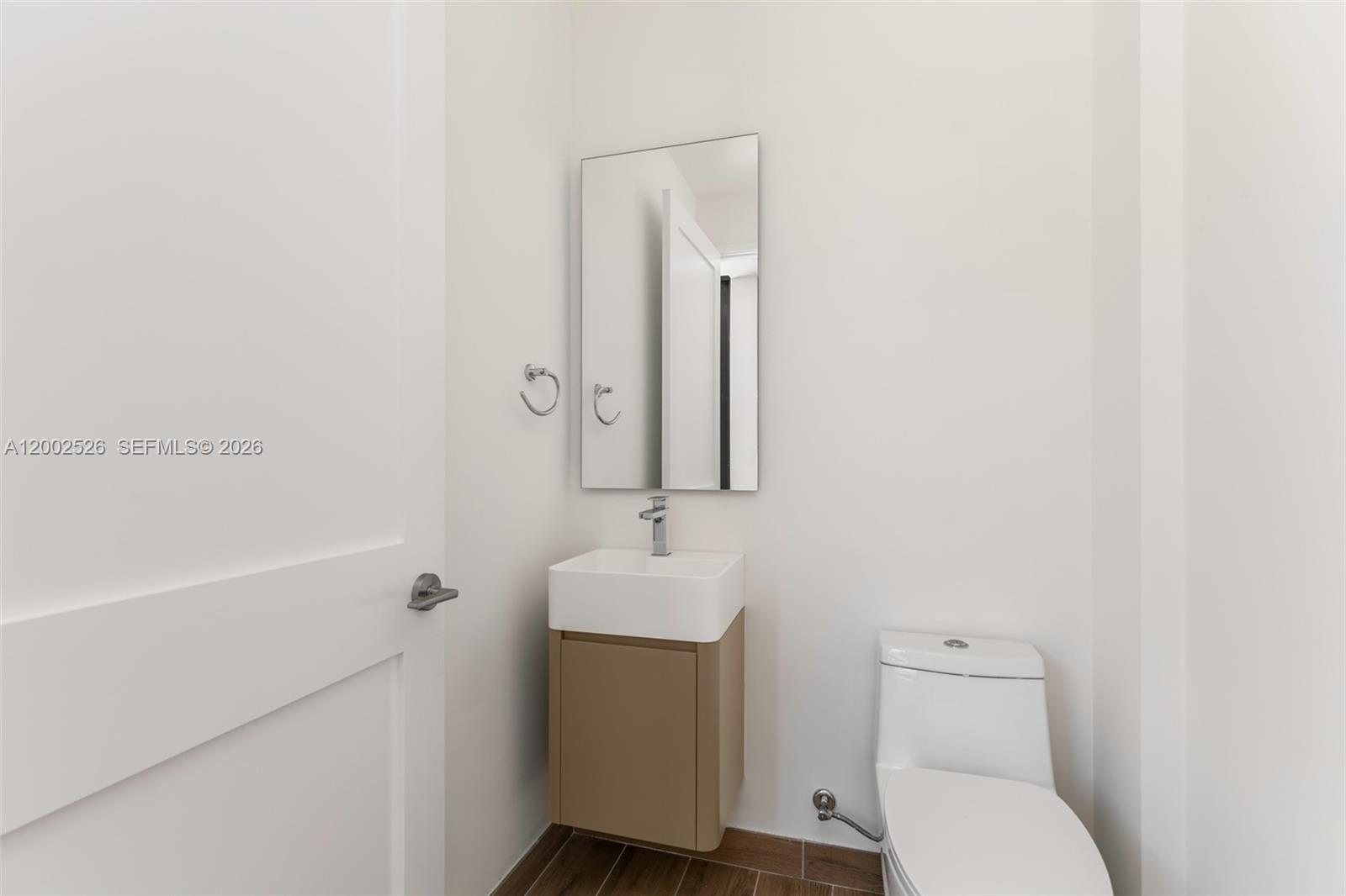 7496 Southwest 100th Street Pinecrest, FL 33156 - Photo 11 of 53