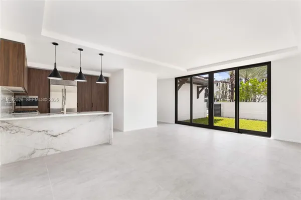 $13,000 | 7496 Southwest 100th Street, Pinecrest, FL 33156