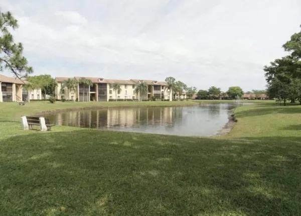 $163,000 | 814 Sky Pine Way, Unit G2, Greenacres, FL 33415
