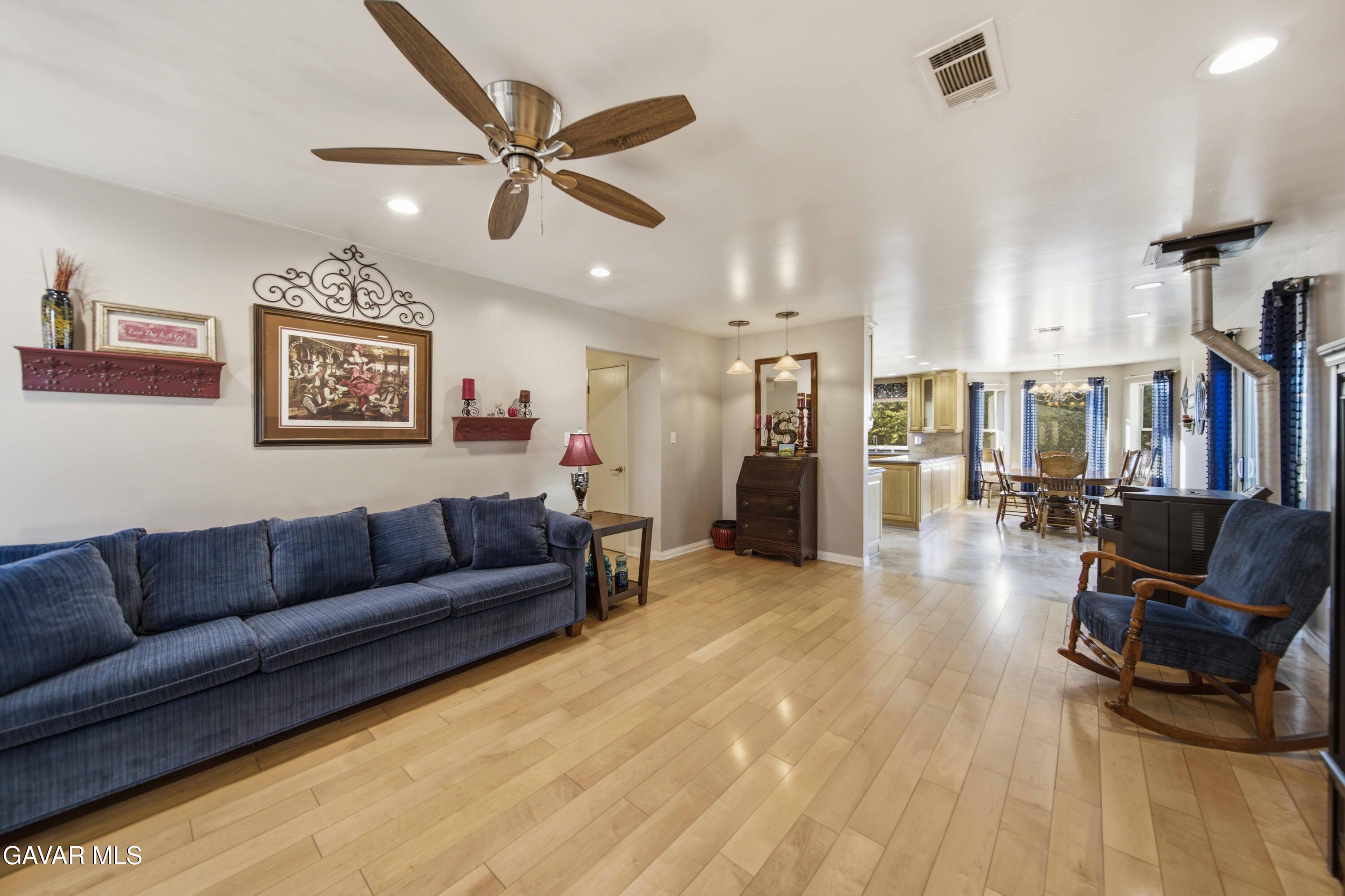 28241 Lancaster Road Lancaster, CA 93536 - Photo 8 of 59 8