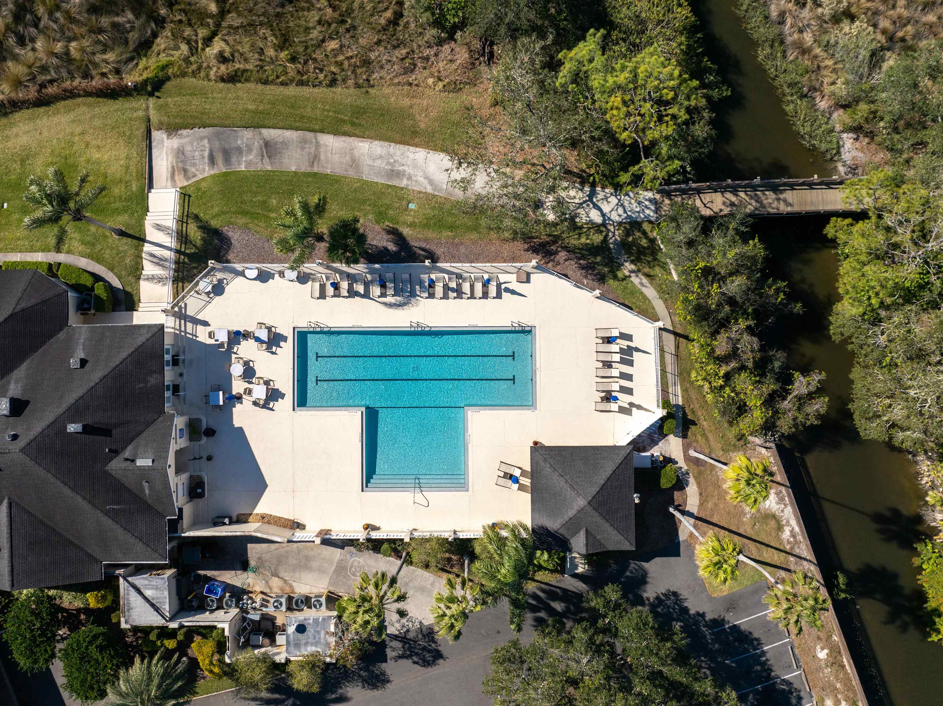 314 Fiddlers Point Drive St. Augustine, FL 32080 - Photo 53 of 54 an aerial view of a house with a yard large tree and deck