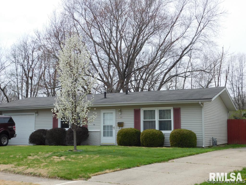 1377 Crestview Drive Springfield, IL 62702 - Photo 1 of 16