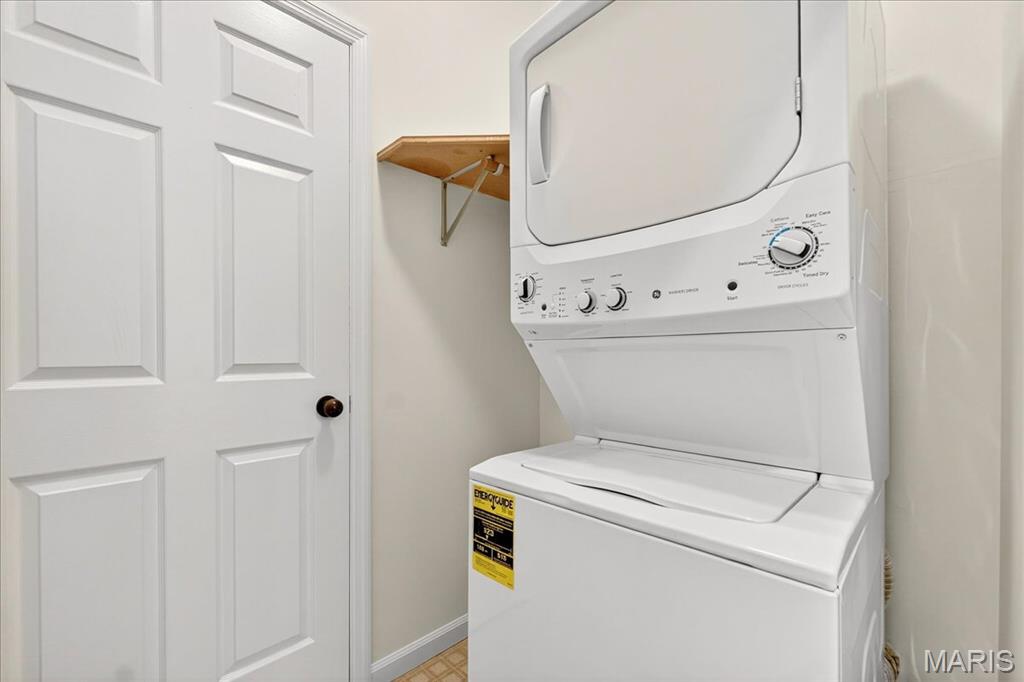 155 North Hanley Road, Unit 305 St. Louis, MO 63105 - Photo 9 of 20