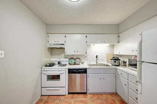 $1,250 | 803 West 28th Street, Unit 102, Austin, TX 78705