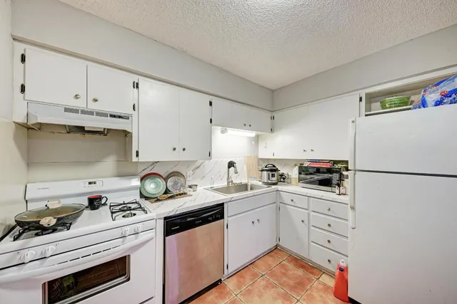 $1,250 | 803 West 28th Street, Unit 102, Austin, TX 78705