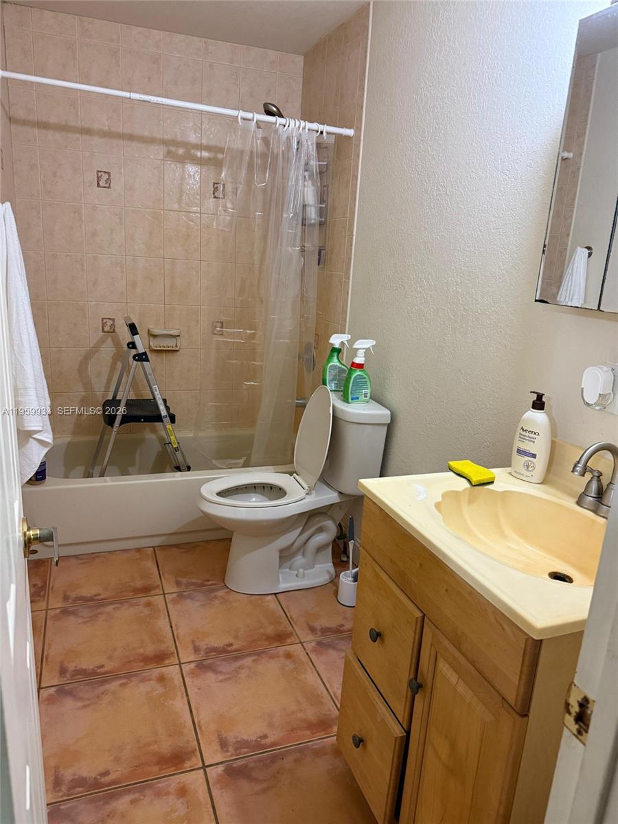 19051 Southwest 136th Street Miami, FL 33196 - Photo 33 of 33