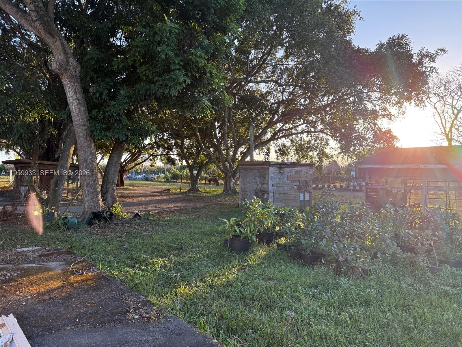 19051 Southwest 136th Street Miami, FL 33196 - Photo 7 of 33