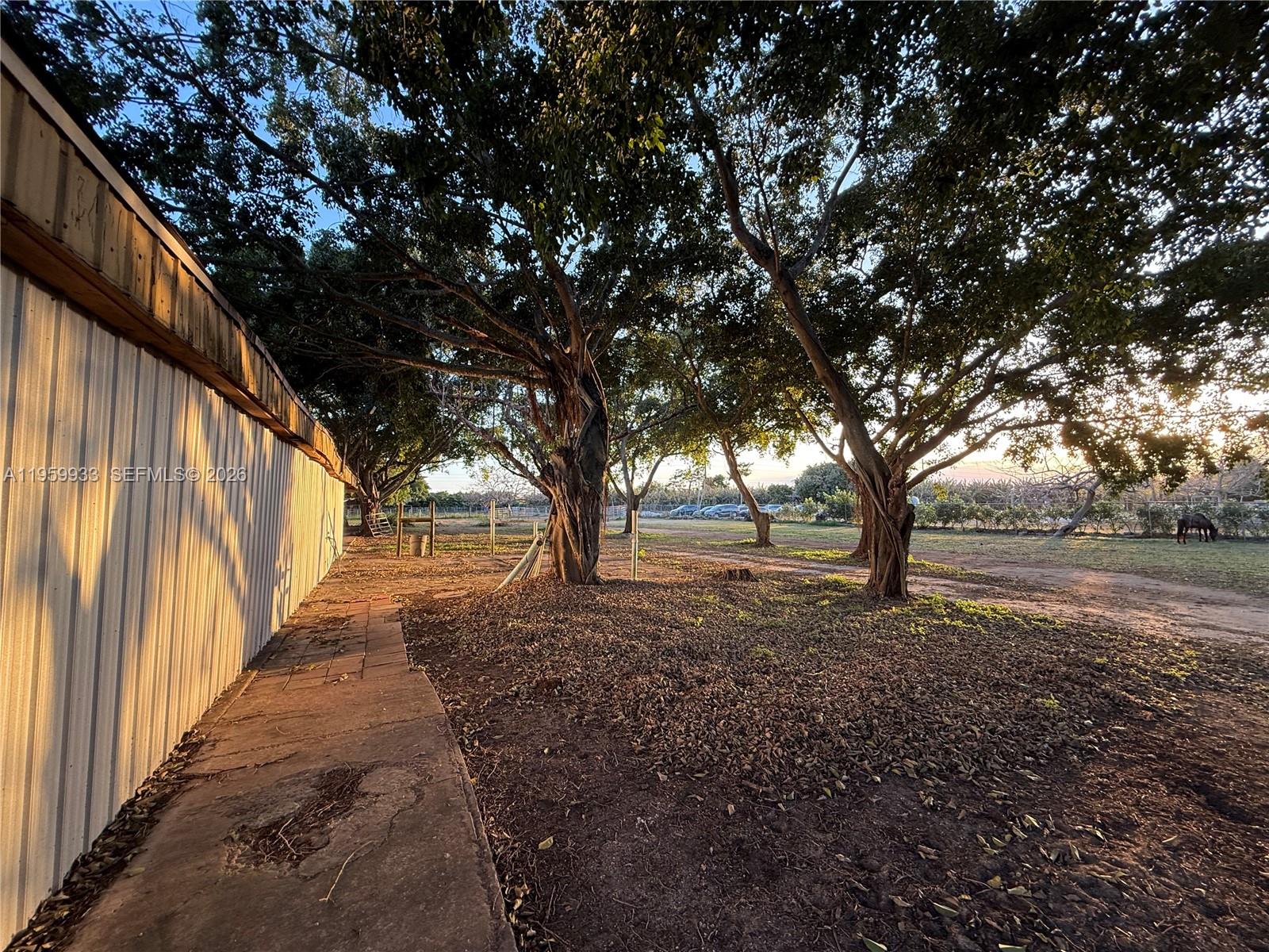 19051 Southwest 136th Street Miami, FL 33196 - Photo 8 of 33