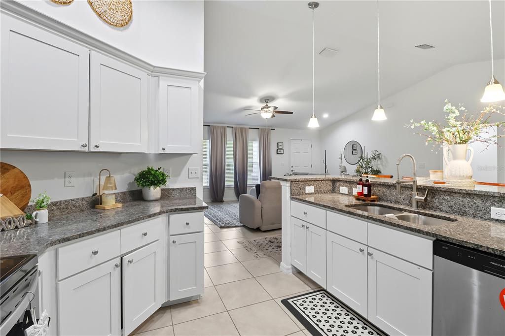 6651 Southwest 151 Loop Ocala, FL 34473 - Photo 13 of 39