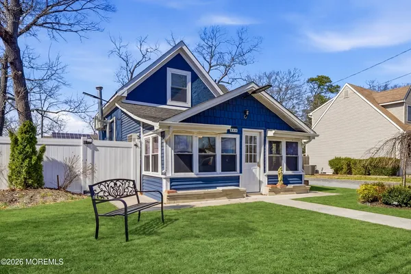 $3,600 | 644 Ocean Avenue, Beachwood, NJ 08722