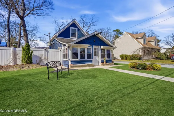 $3,600 | 644 Ocean Avenue, Beachwood, NJ 08722