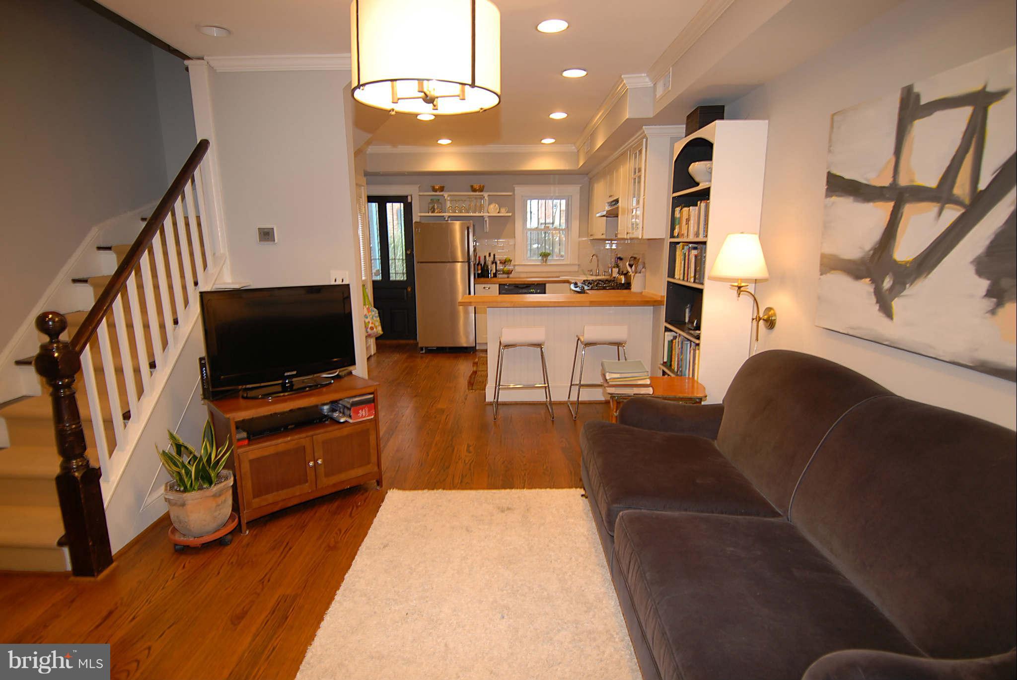 1342 L Street Southeast Washington, DC 20003 - Photo 13 of 30 Living Room