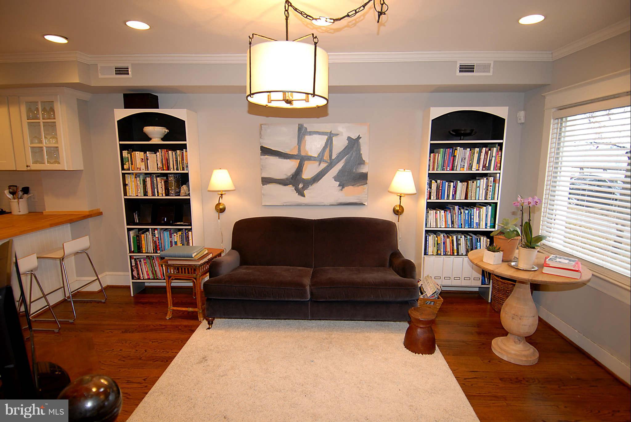 1342 L Street Southeast Washington, DC 20003 - Photo 5 of 30 Living Room