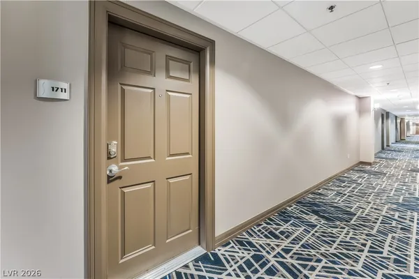 $2,956 | 150 South Las Vegas Boulevard, Unit 1711, Las Vegas, NV 89101