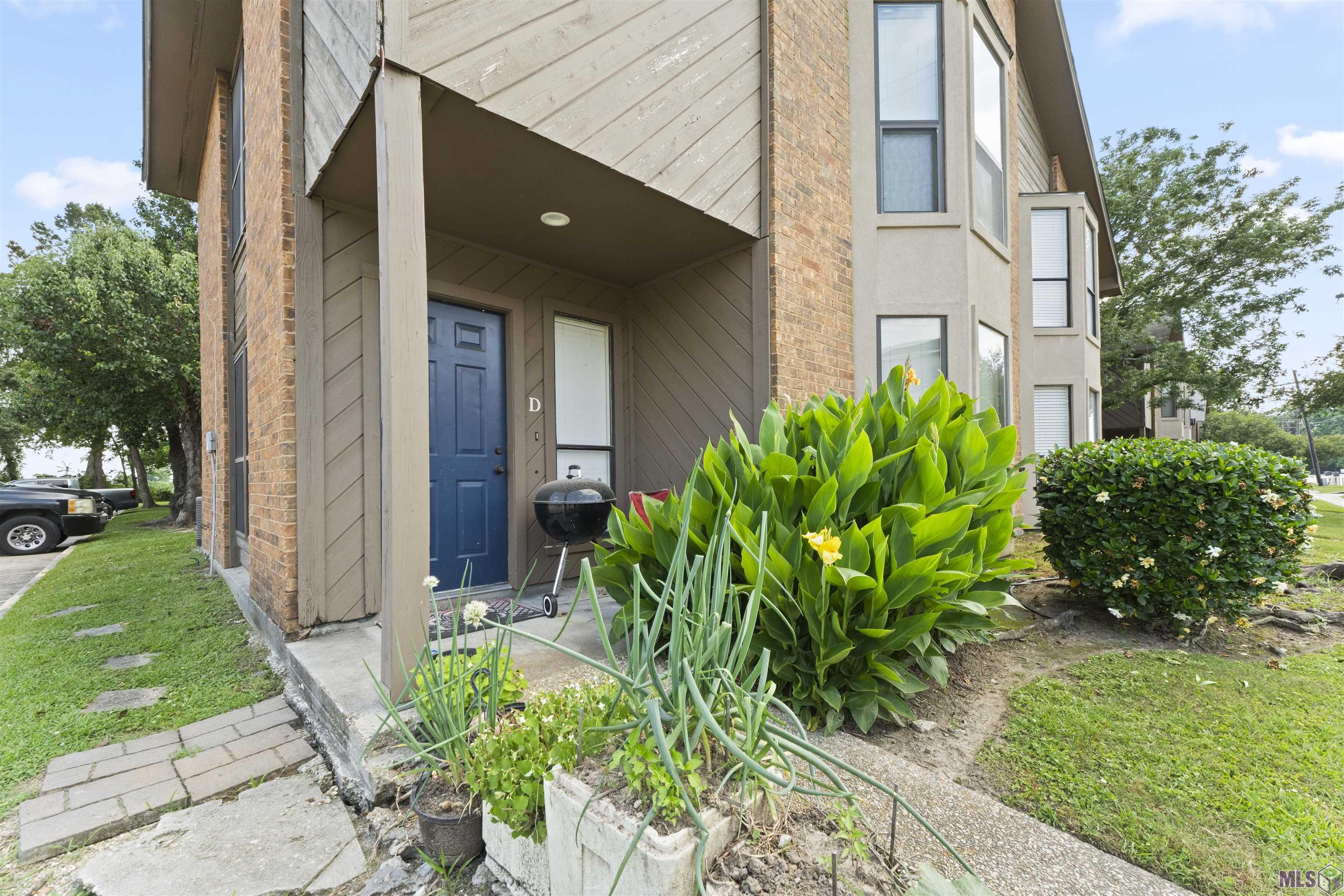 1805 South Brightside View Drive, Unit D Baton Rouge, LA 70820 - Photo 1 of 14 1805-D