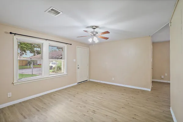 $1,500 | 946 Milam Street, Liberty, TX 77575