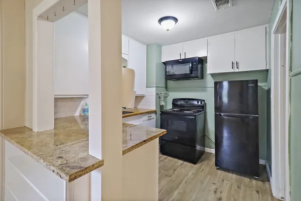 $1,500 | 946 Milam Street, Liberty, TX 77575