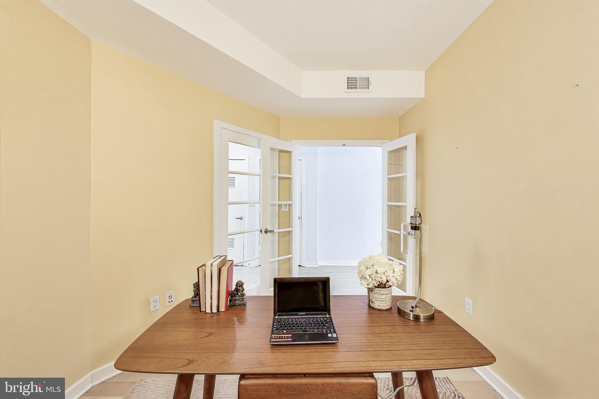 1300 13th Street Northwest, Unit 601 Washington, DC 20005 - Photo 20 of 35 Great dedicated work from home space