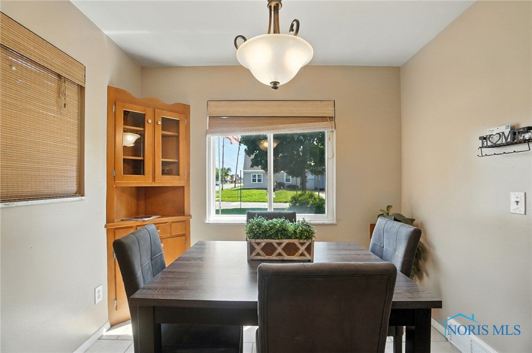 3951 Garrison Road Toledo, OH 43613 - Photo 8 of 38 Gallery Image 8