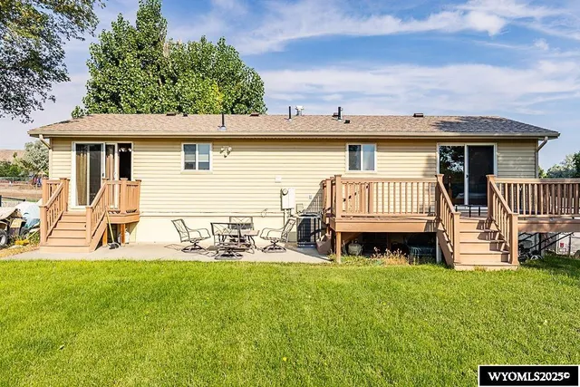 $335,000 | 1810 Alabama Street, Green River, WY 82935