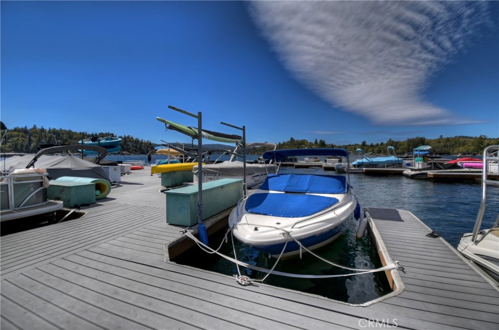 158 Golf Course Road Lake Arrowhead, CA 92391 - Photo 66 of 75 a roof deck view with a seating space