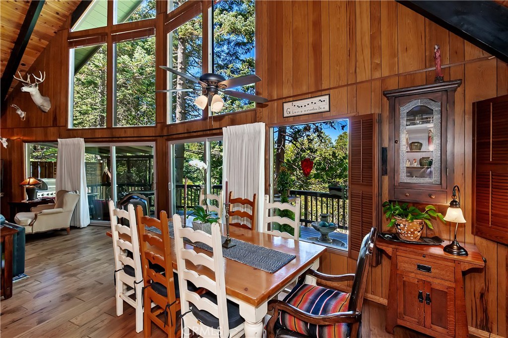 158 Golf Course Road Lake Arrowhead, CA 92391 - Photo 10 of 75