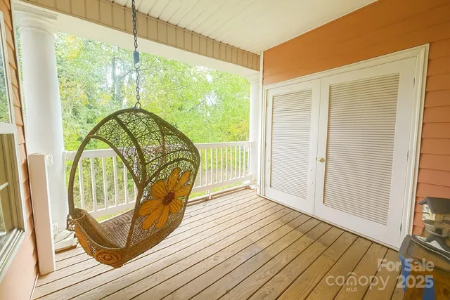 $245,000 | 1350 21st Avenue Northeast, Hickory, NC 28601