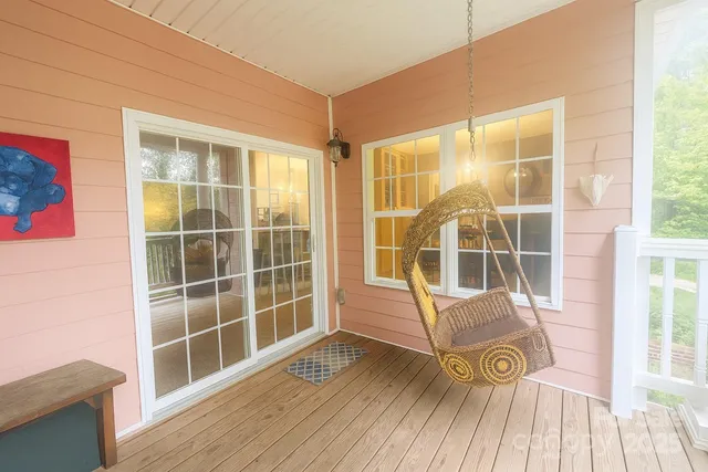 $245,000 | 1350 21st Avenue Northeast, Hickory, NC 28601