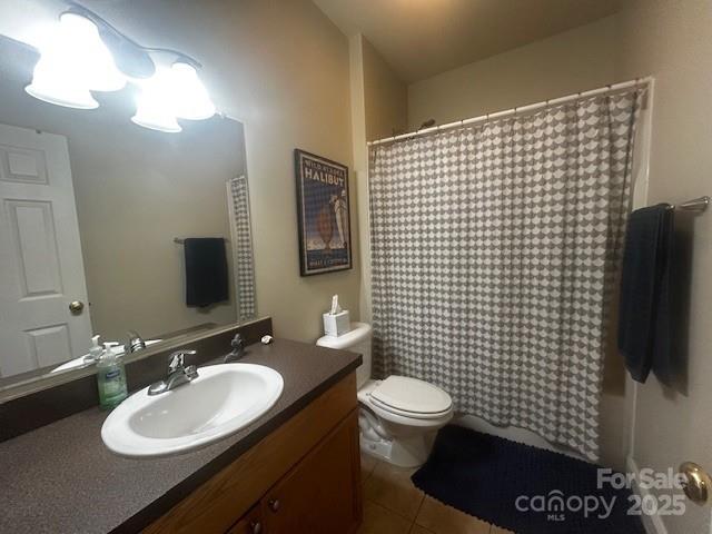 1350 21st Avenue Northeast Hickory, NC 28601 - Photo 25 of 27 a bathroom with a sink toilet and shower