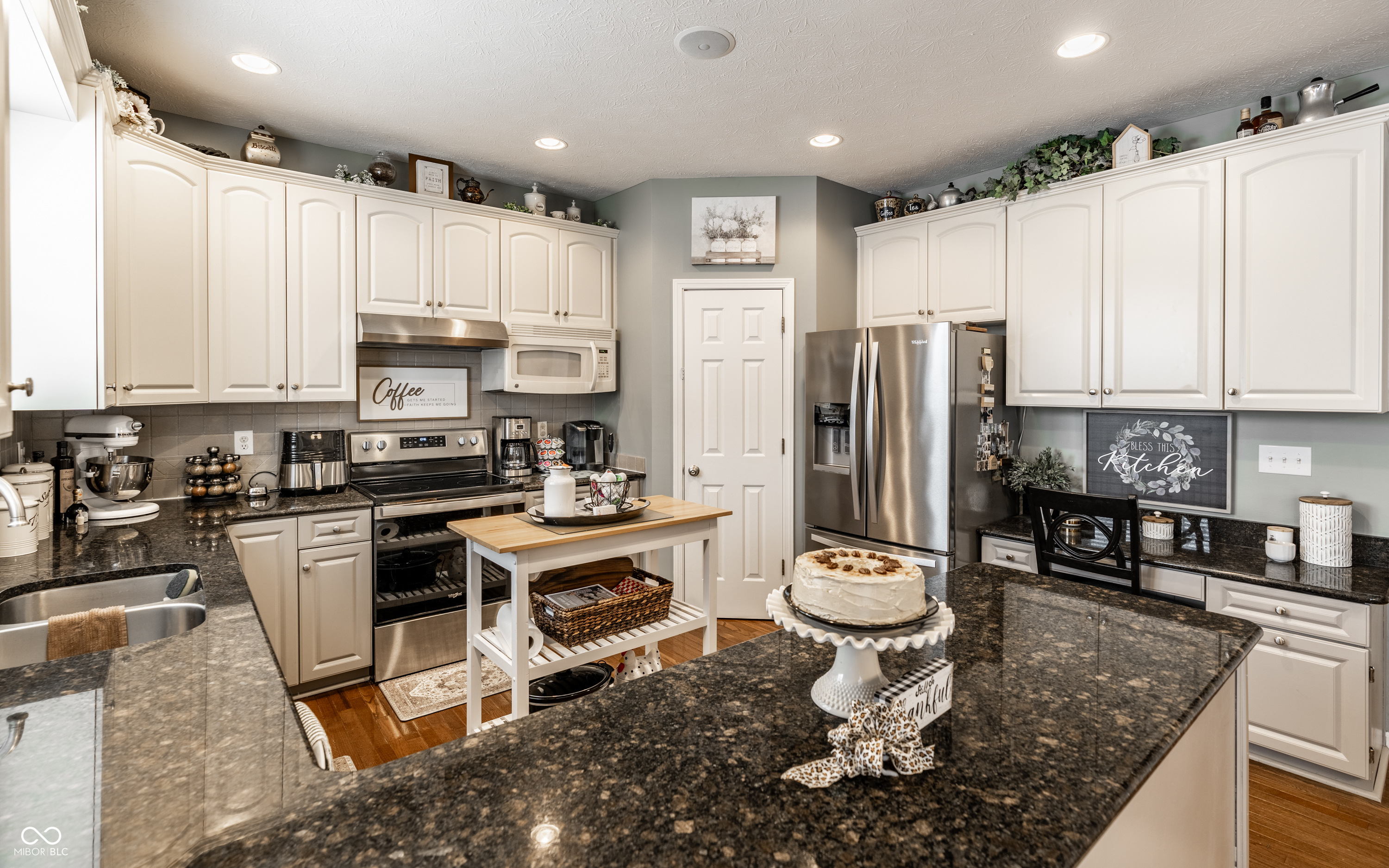 9679 Conifer Court Fishers, IN 46037 - Photo 14 of 40