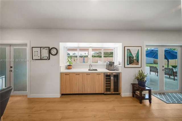 $1,300,000 | 10880 Southwest 120th Street, Miami, FL 33176