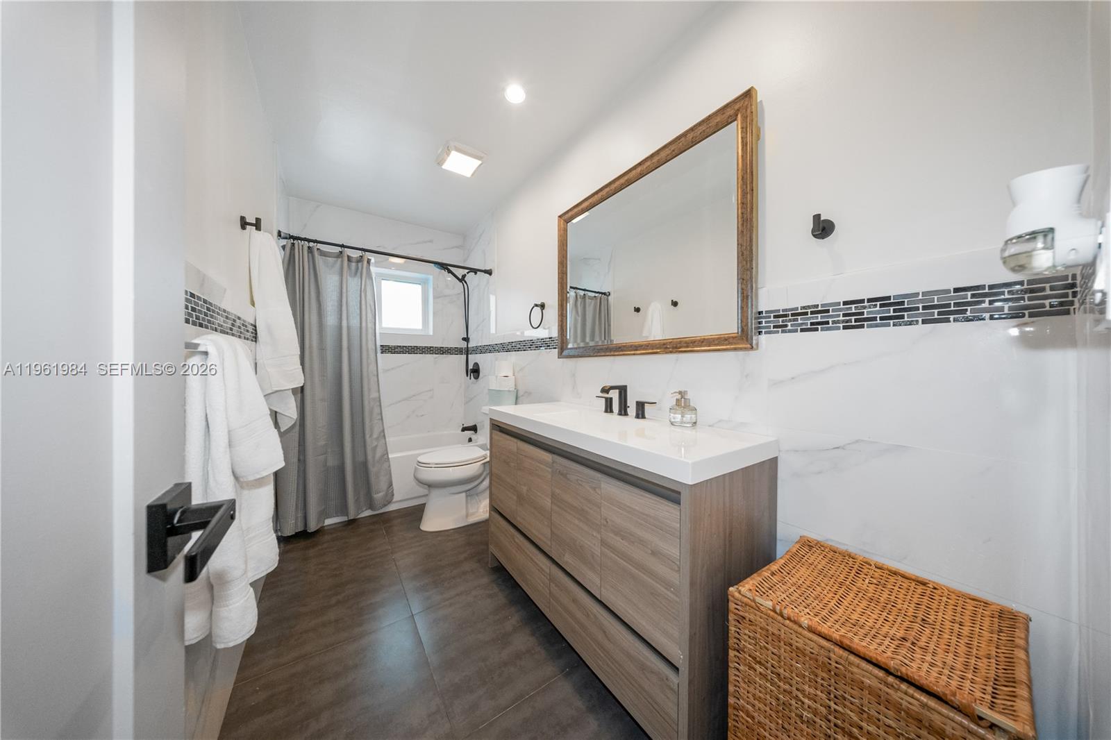 10880 Southwest 120th Street Miami, FL 33176 - Photo 20 of 50